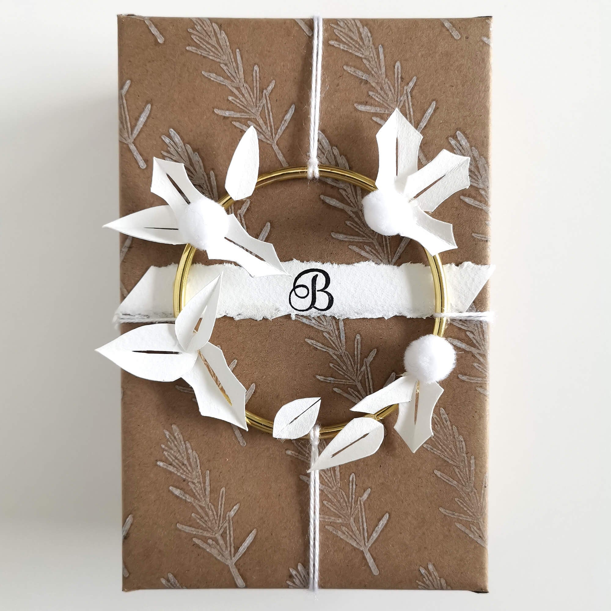 Holly Wreath Gift Wrap