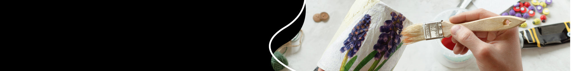 Varnishes & Mediums