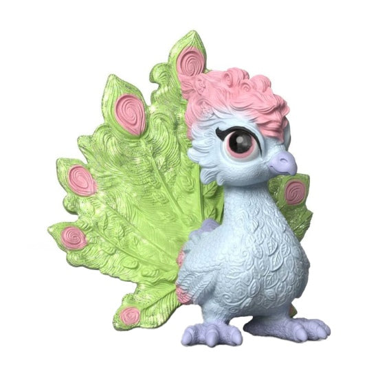 Figurine baby peachick