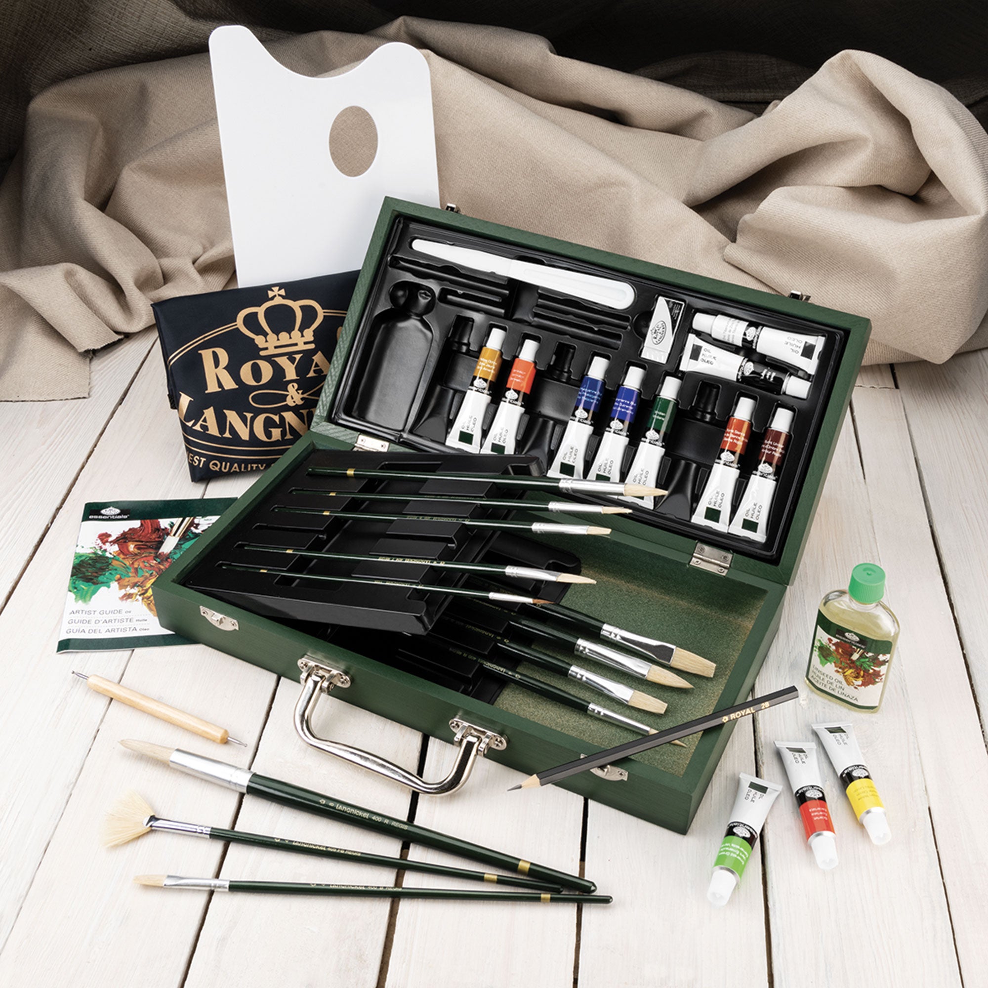 Oil Wooden Box Kit - 33 Pieces | DeSerres