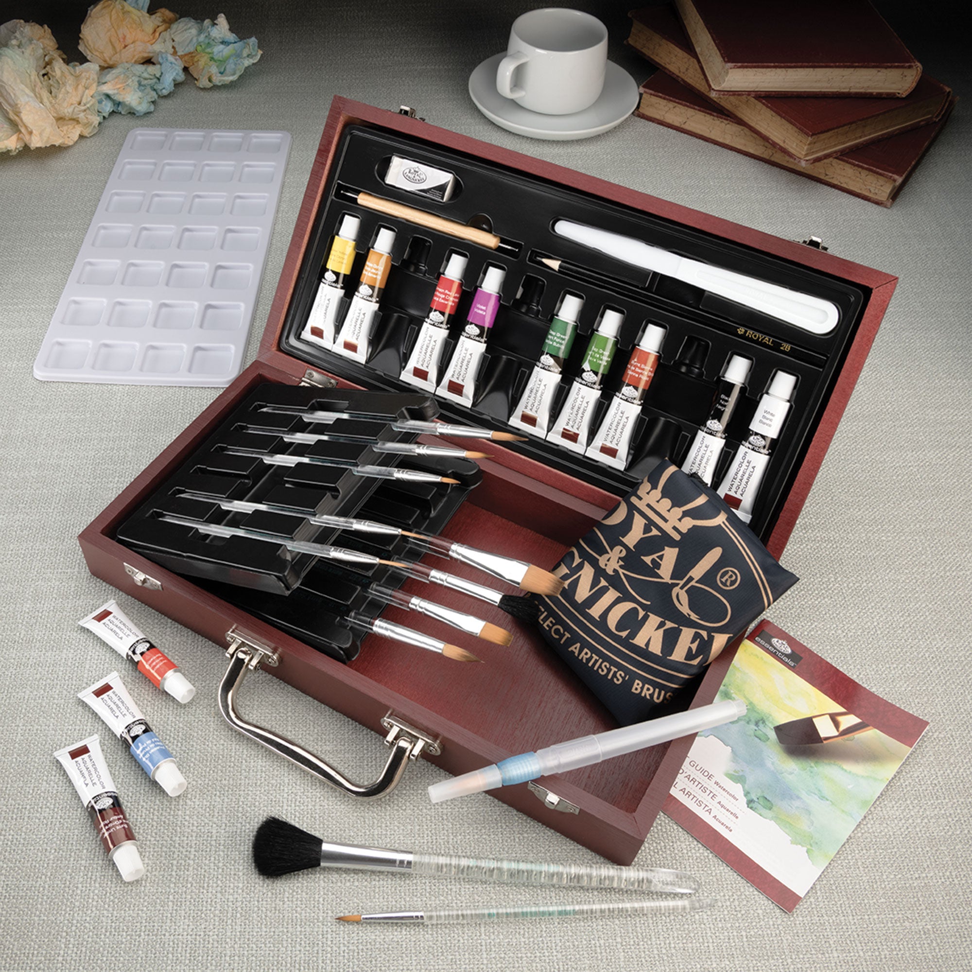 Watercolour Wooden Box Kit - 32 Pieces | DeSerres