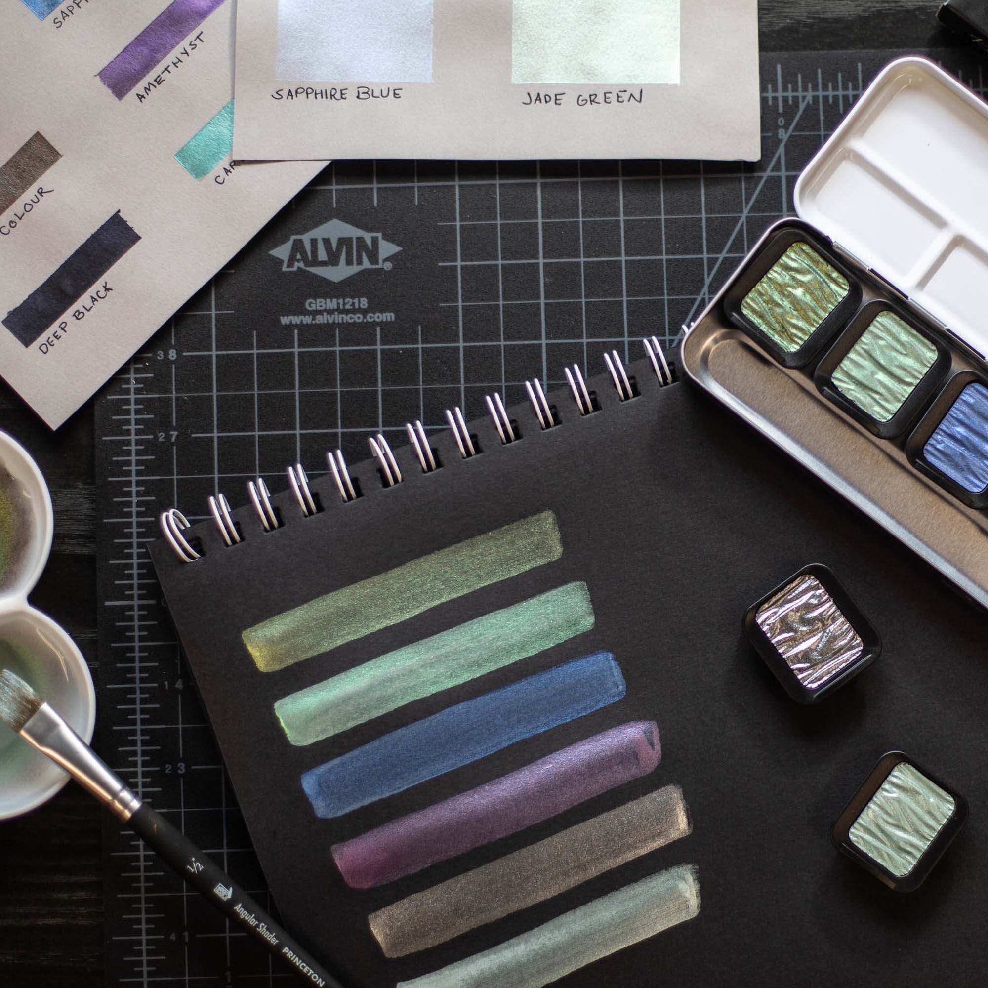 Pearlescent Watercolour Kit - 24 Pans | DeSerres